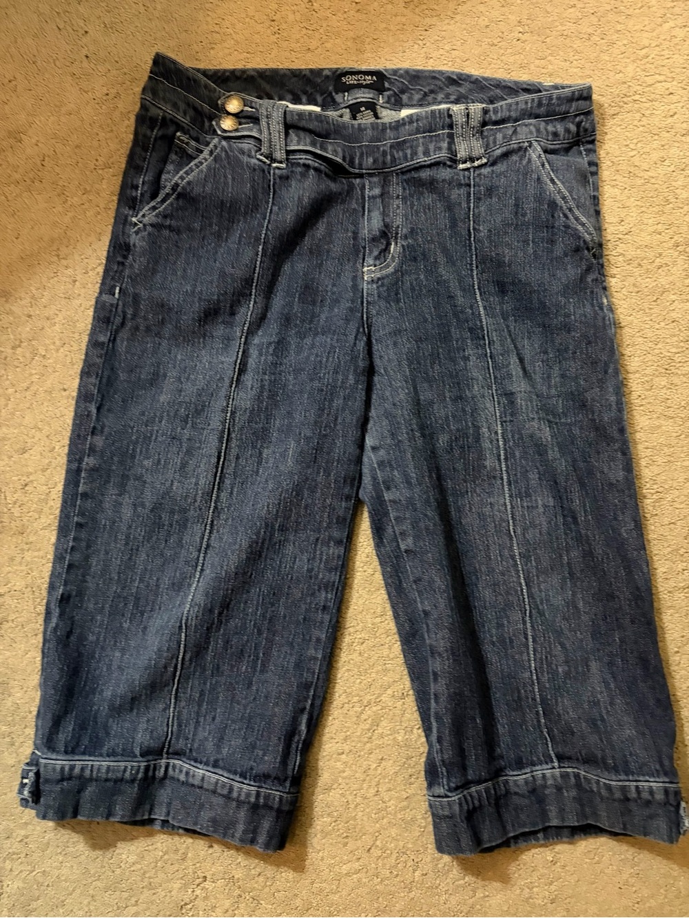 Cropped stylish jean